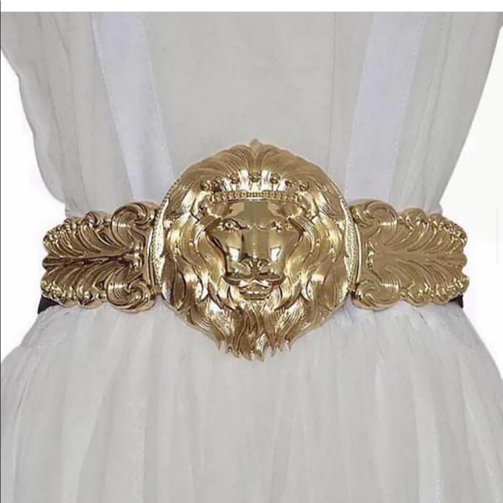 Lion head belt